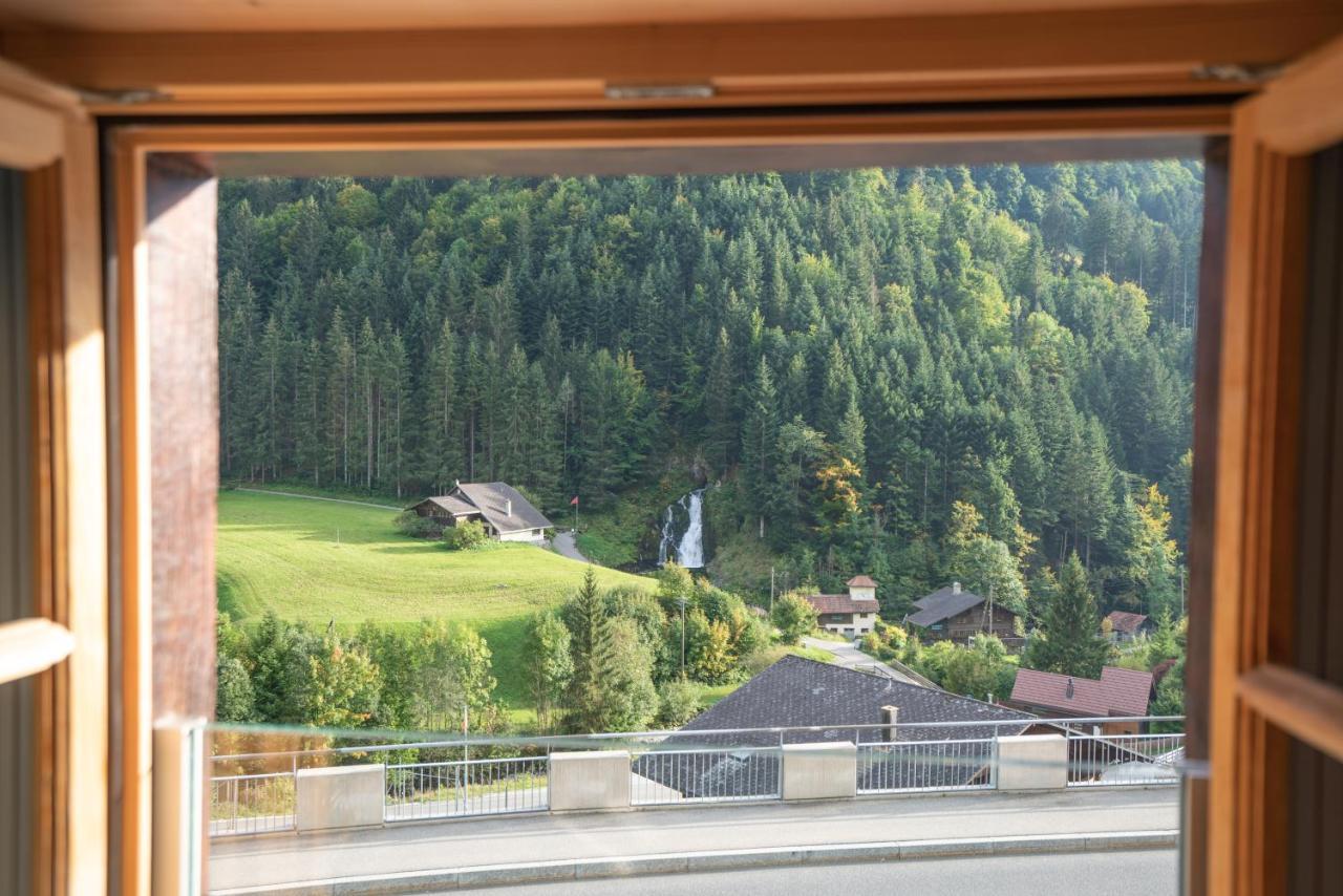 Hotel Wasserfall Jaun Екстериор снимка