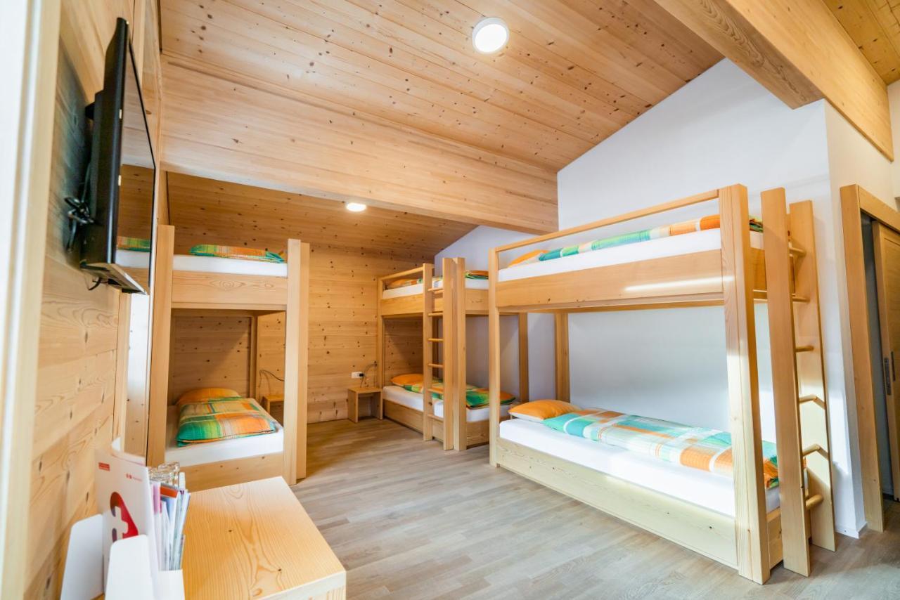 Hotel Wasserfall Jaun Екстериор снимка